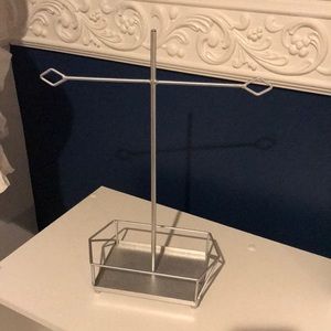 Jewelry stand